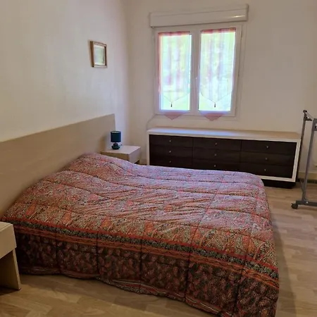 Pauline Apartment *
